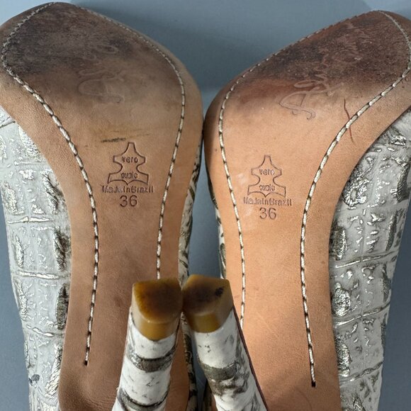 ALICE + OLIVIA by STACEY BENDET Gold Laser Cut Heel Pumps, Size 36 - Picture 10 of 13